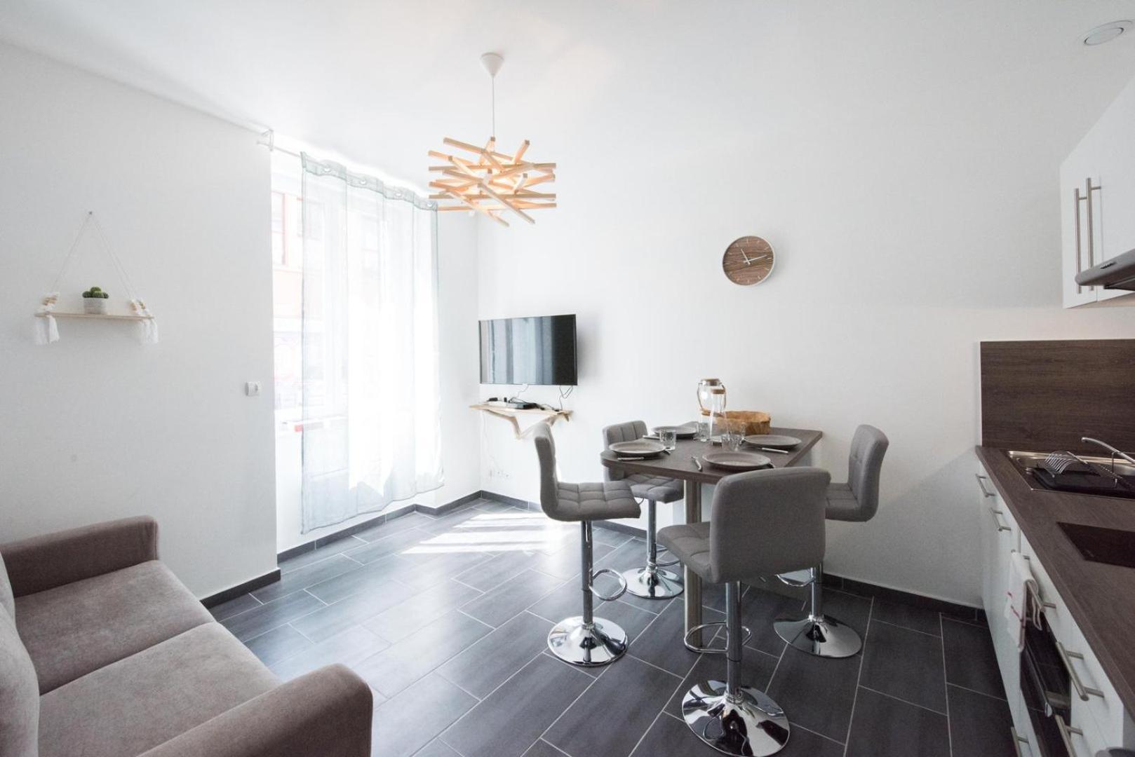 Le Hirvi - Cocon Zen Et Epure A 10Min Vieux Lyon 아파트 외부 사진